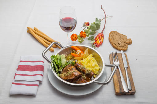 Un posto a Milano restaurant food food on a table at the restaurant un posto a Milano